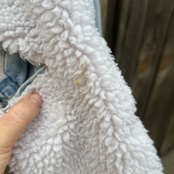 Vintage Levi's Sherpa Lined Trucker Style Red Tab Denim Jacket Sz S - Picture 12 of 12